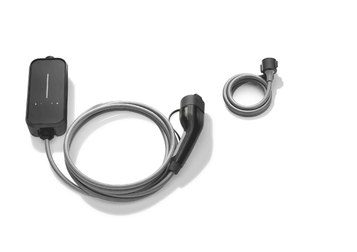 BMW Flexible Fast Charger 2.0 hordozható töltő Schuko adapterkábellel